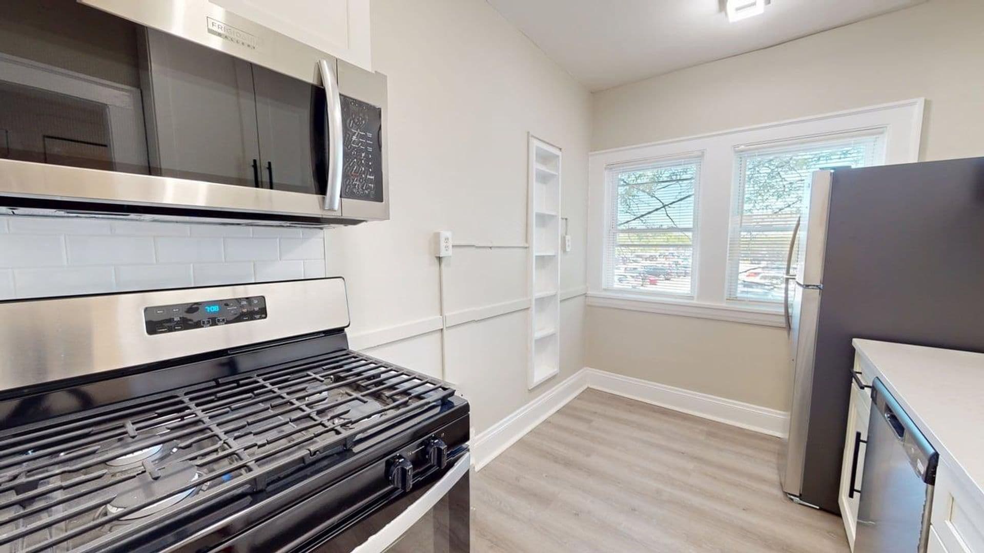 Cleveland Apartment: 3845 Riveredge Rd.