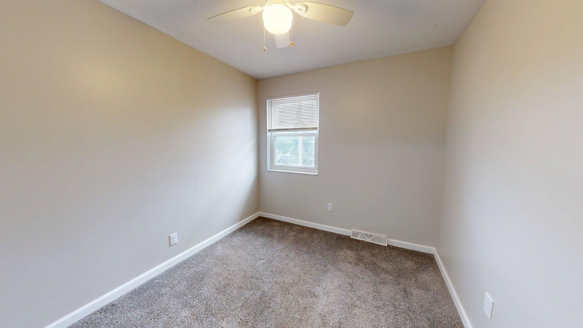 Elyria Apartment: 630 S. Abbe Rd.