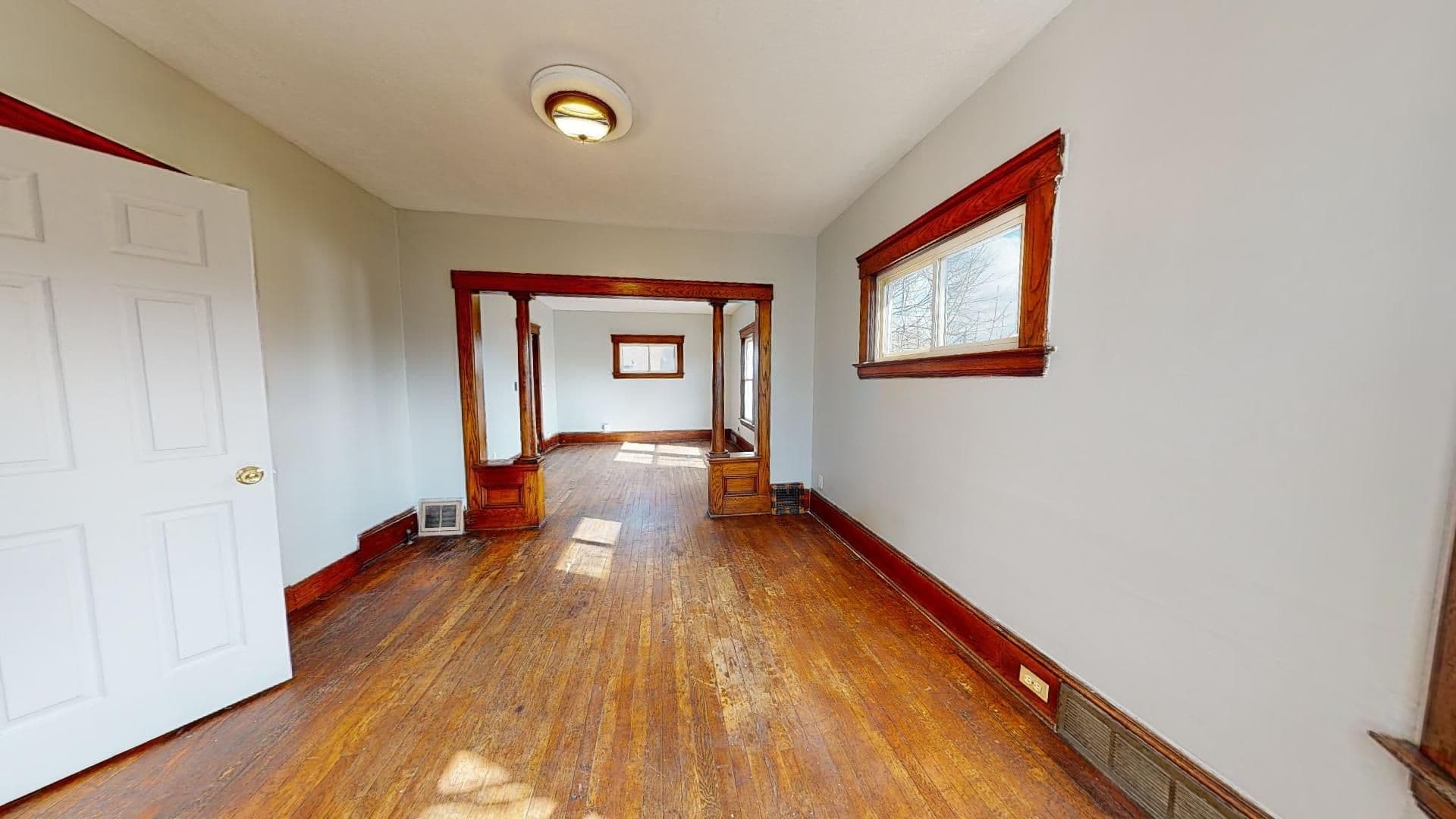 Cleveland Apartment: 1471 West 98th St.