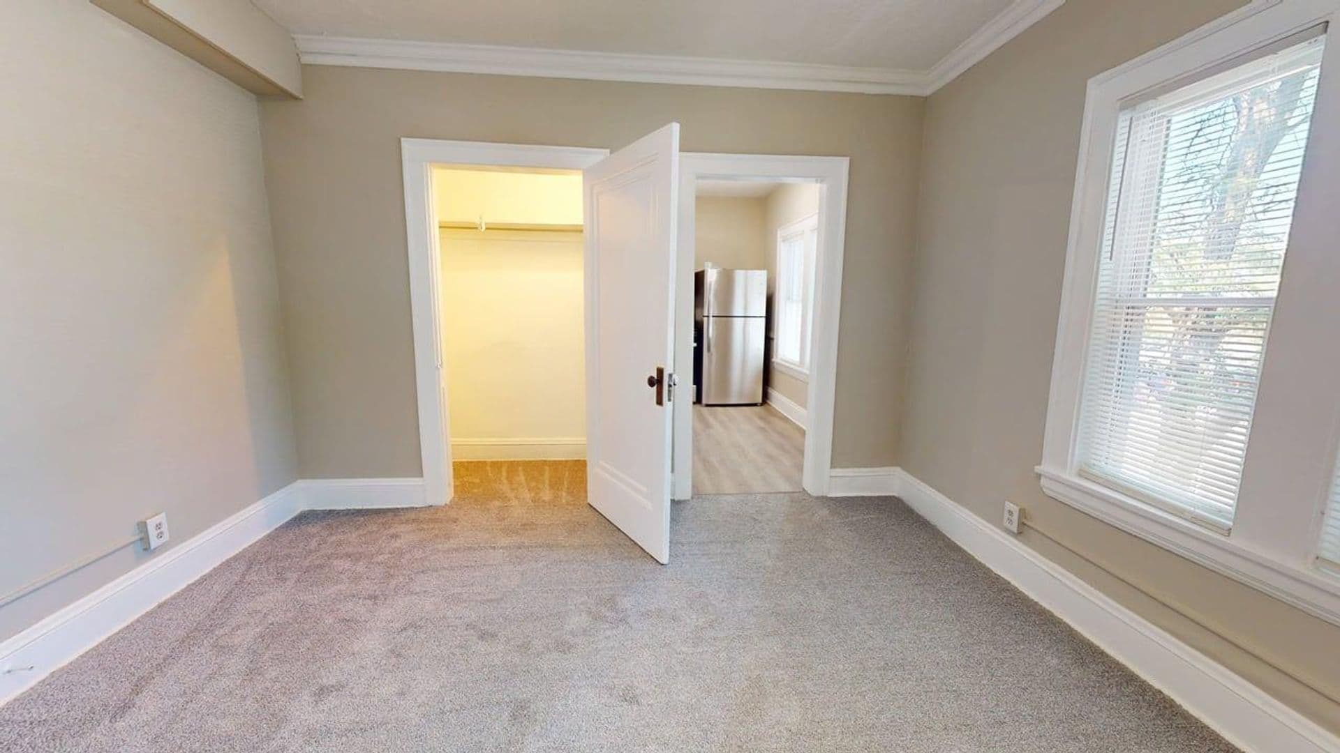 Cleveland Apartment: 3845 Riveredge Rd.