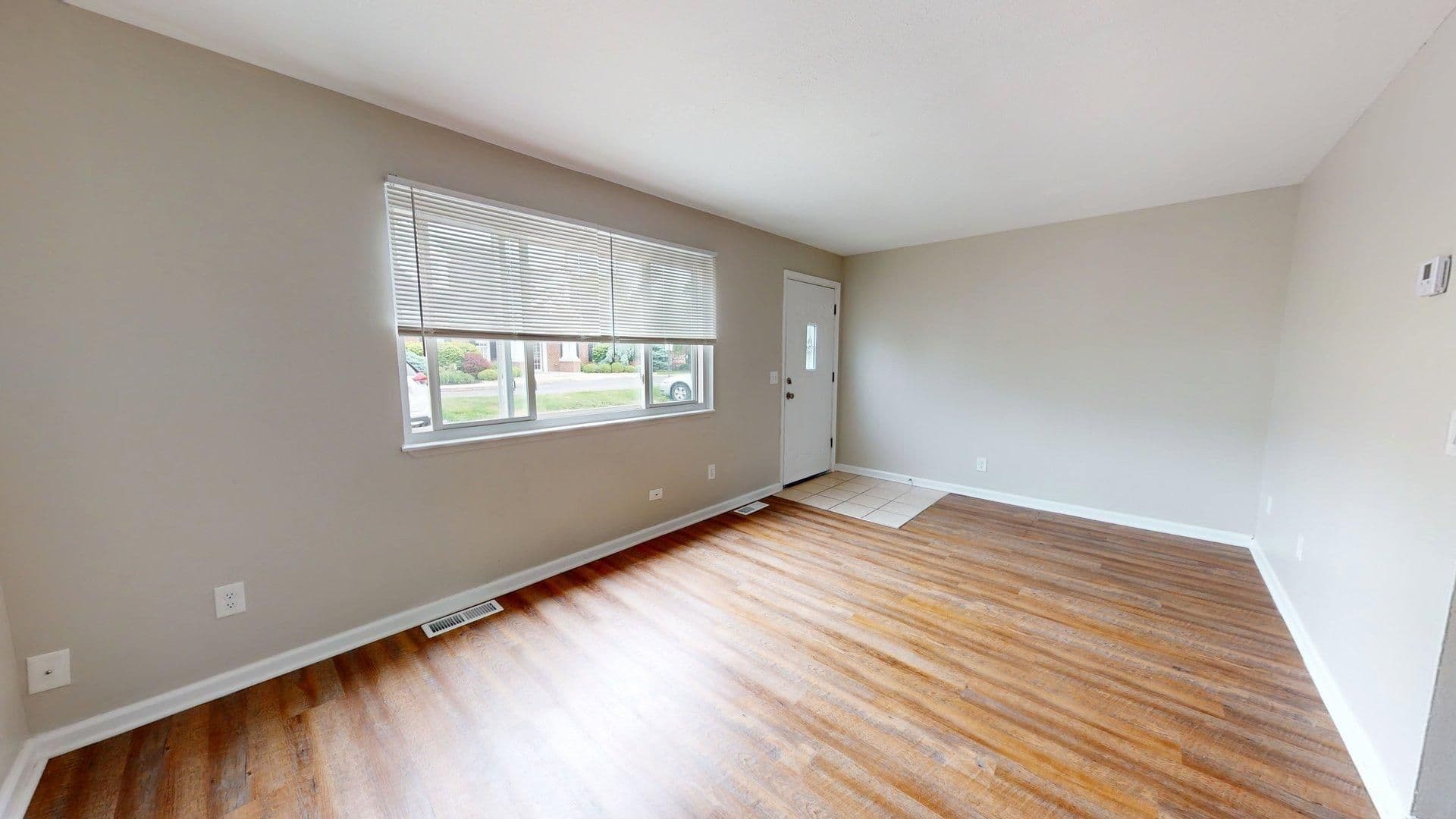 Elyria Apartment: 630 S. Abbe Rd.