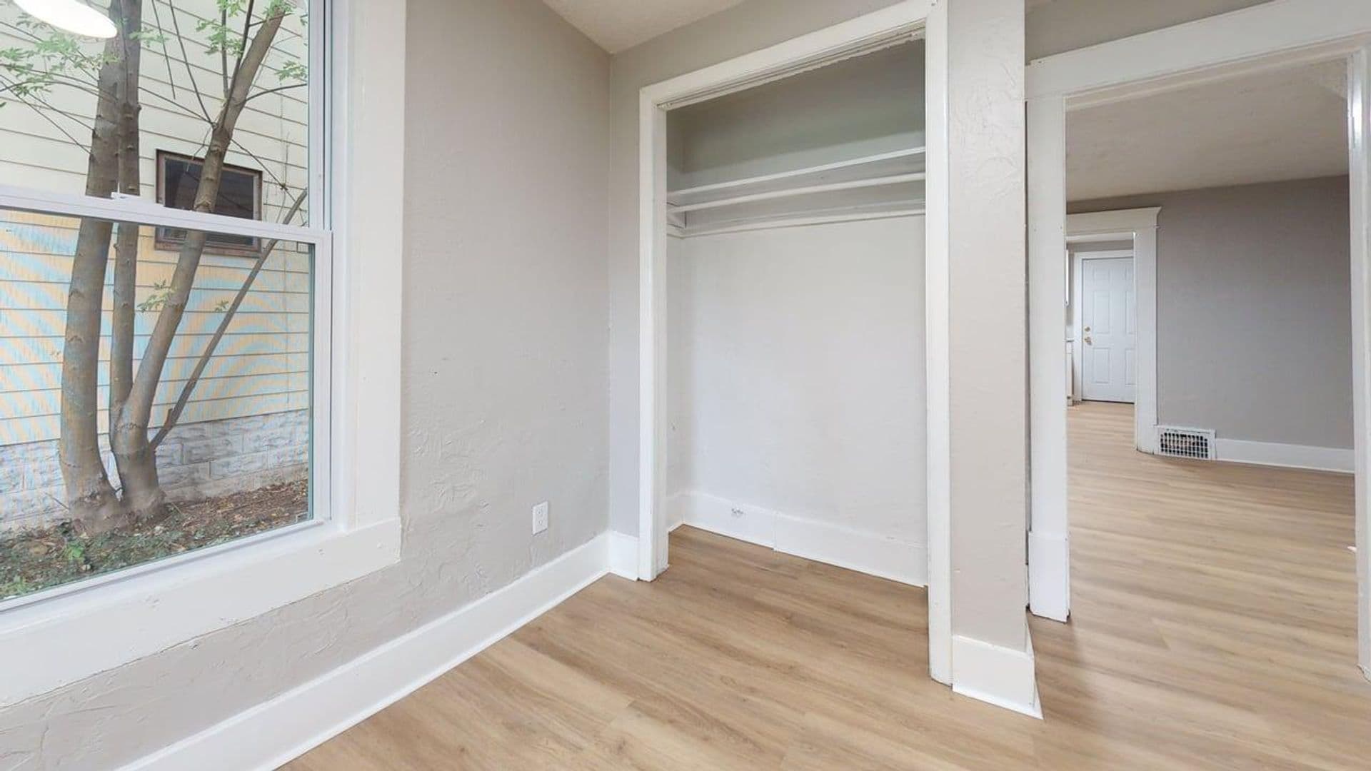 Akron Apartment: 1141 McKinley Avenue