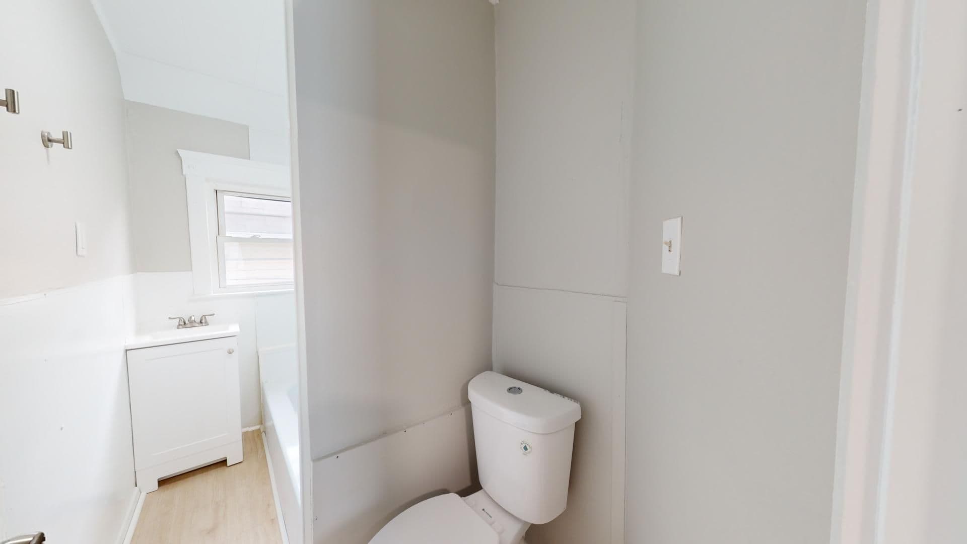 Cleveland Apartment: 3609 W.47th St.