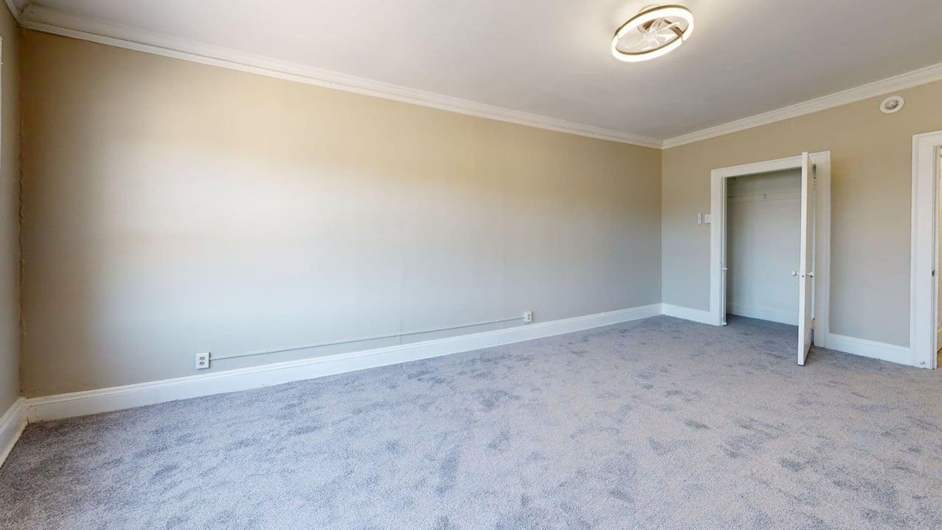Cleveland Apartment: 3845 Riveredge Rd.