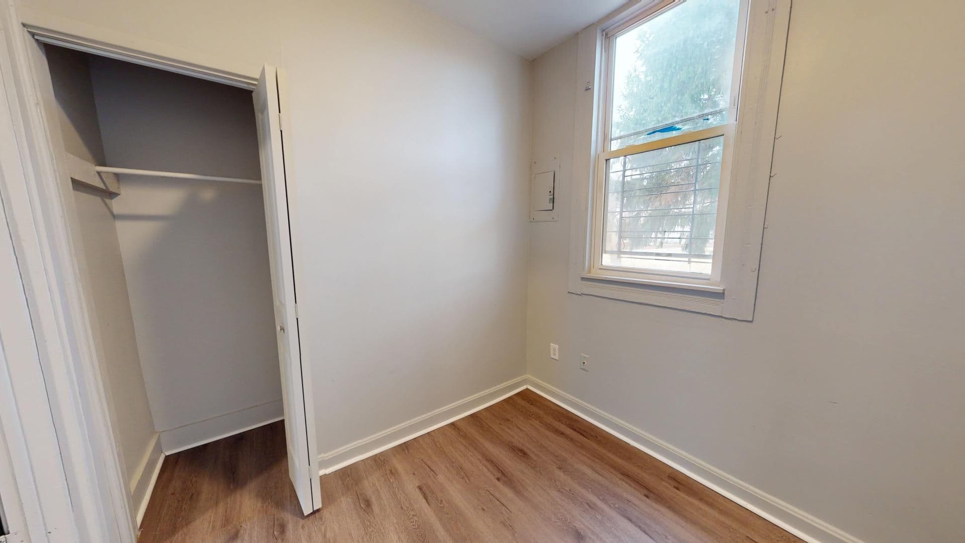 Cleveland Apartment: 3209 West 46th St