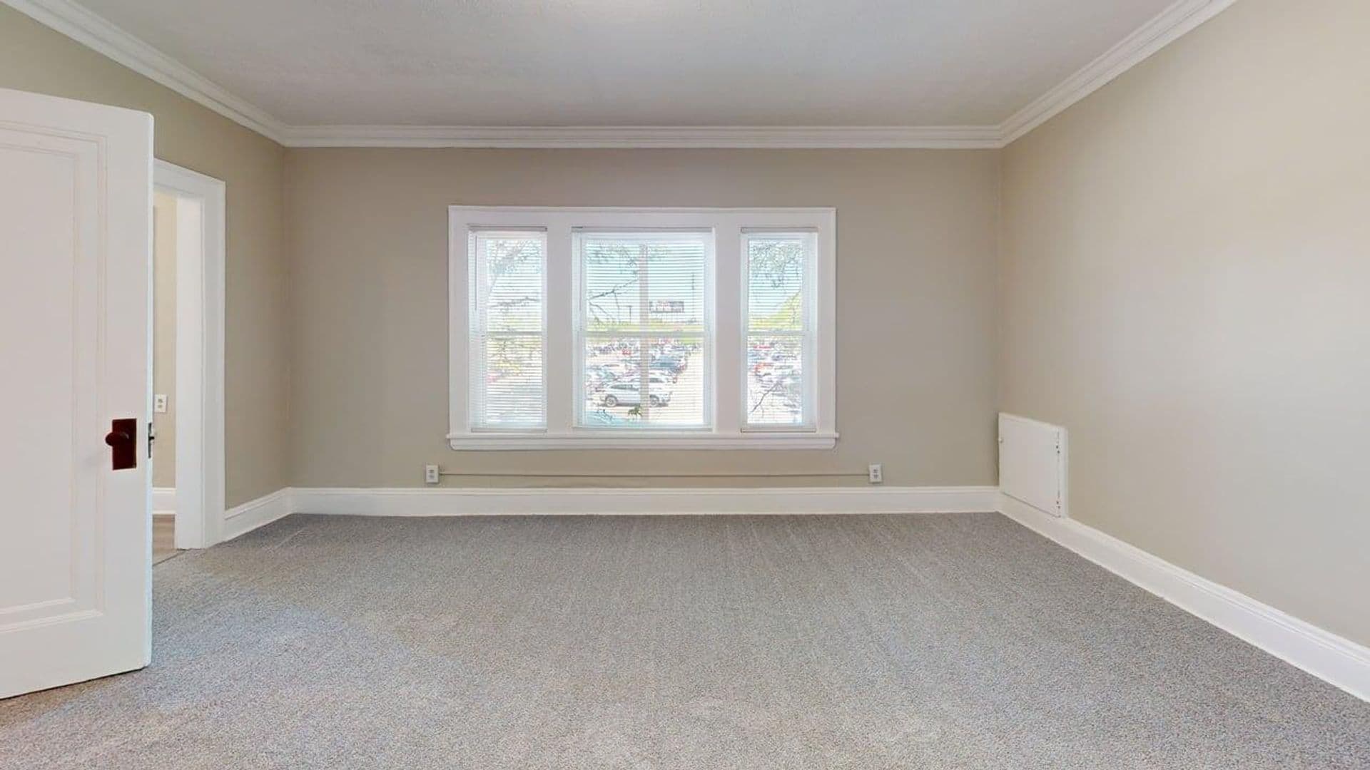 Cleveland Apartment: 3845 Riveredge Rd.