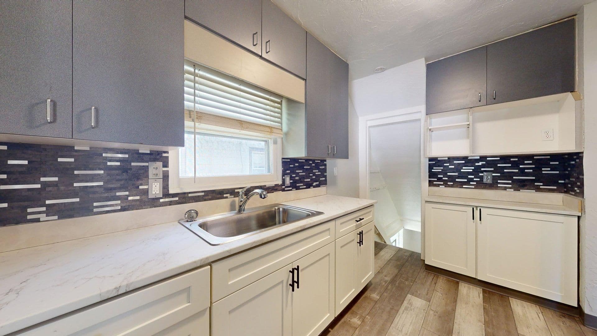 Cleveland House: 10914 Oliver Road