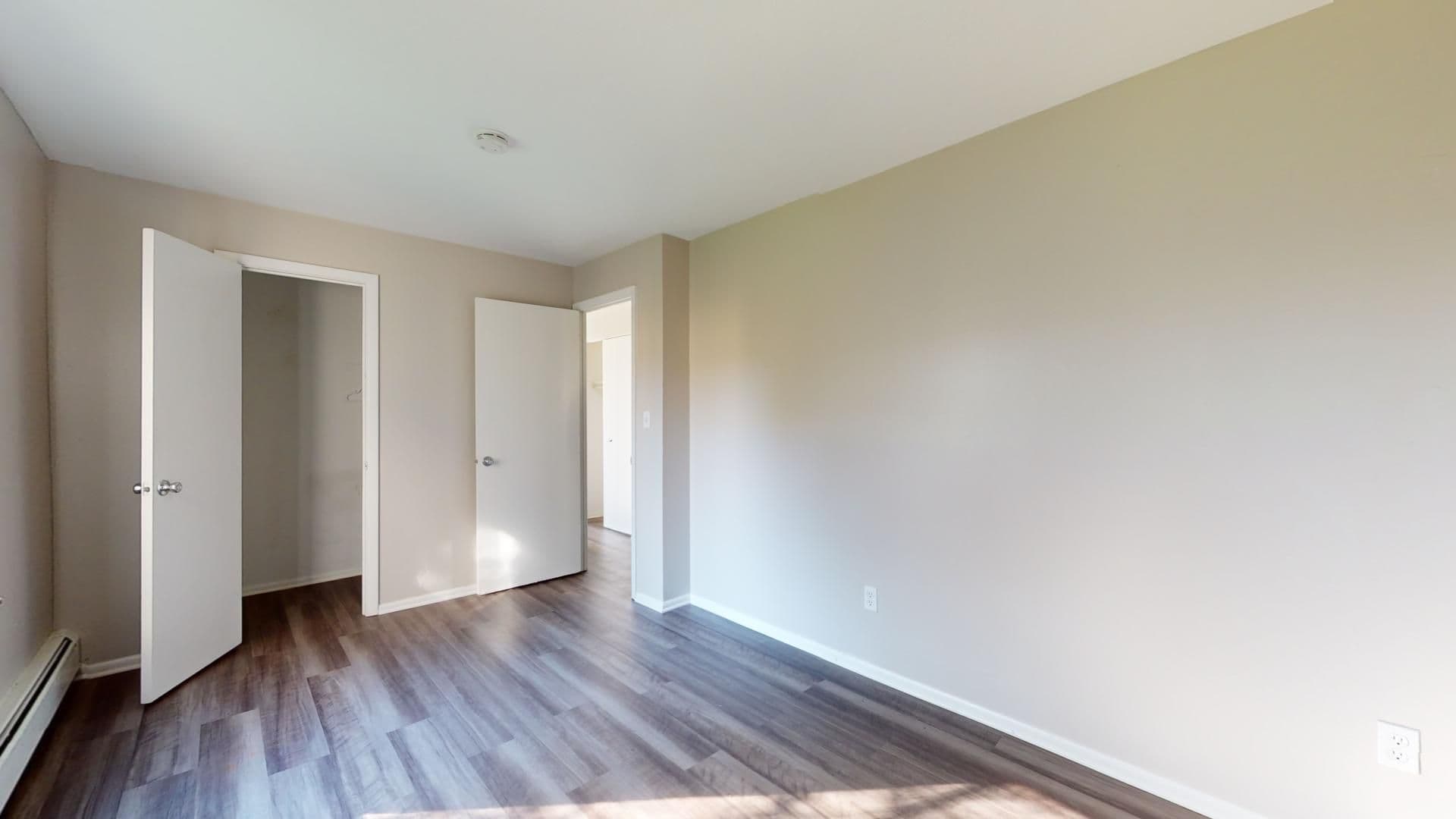 Maple Heights Apartment: 15312 Maple Park Dr.