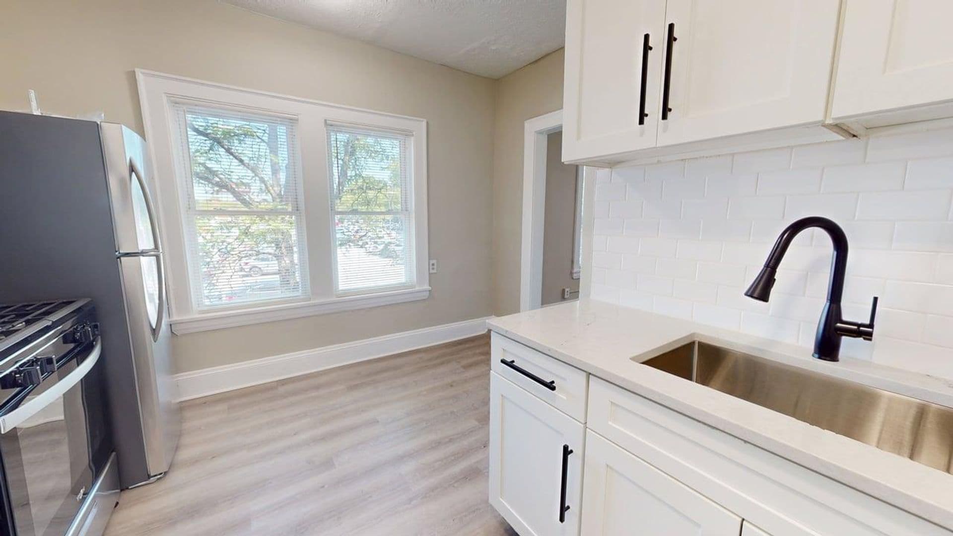 Cleveland Apartment: 3845 Riveredge Rd.