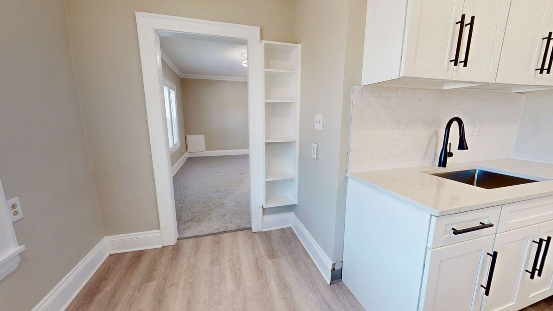 Cleveland Apartment: 3845 Riveredge Rd.