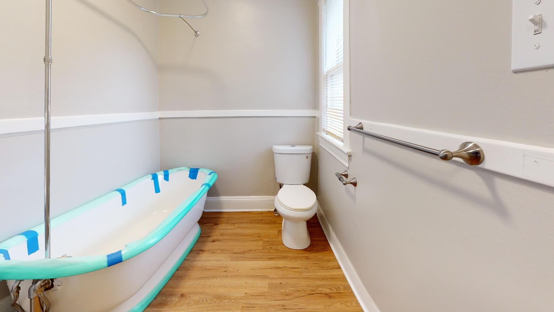 Cleveland Apartment: 4420 Bush Ave.