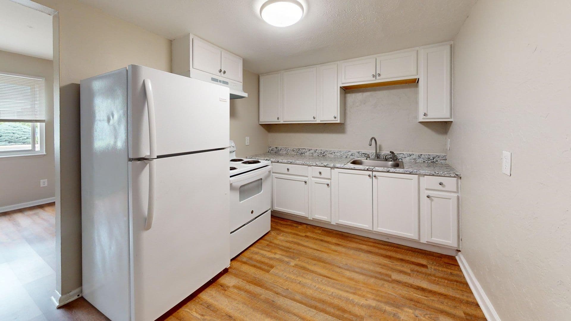 Elyria Apartment: 630 S. Abbe Rd.