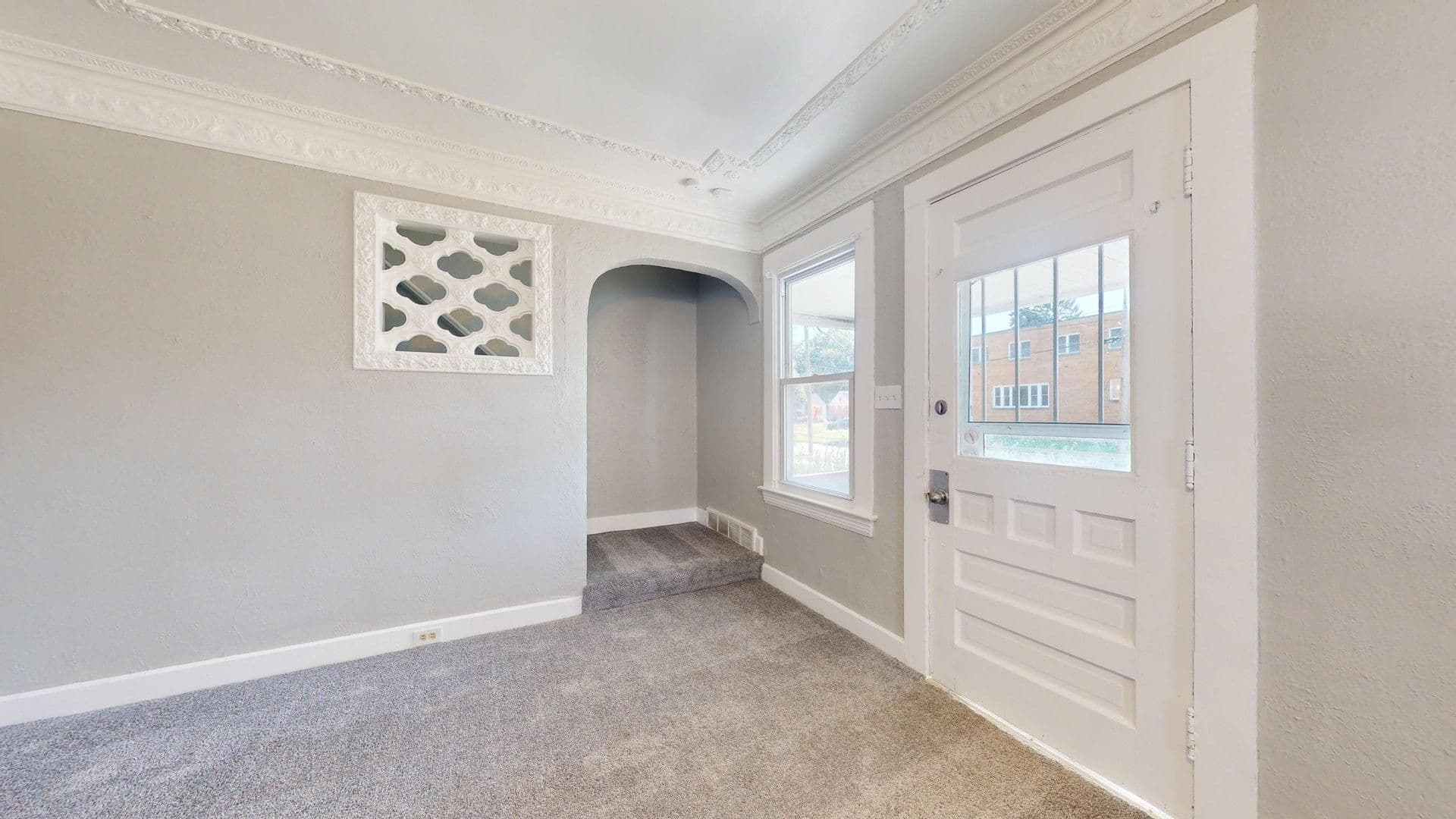 Cleveland House: 10914 Oliver Road