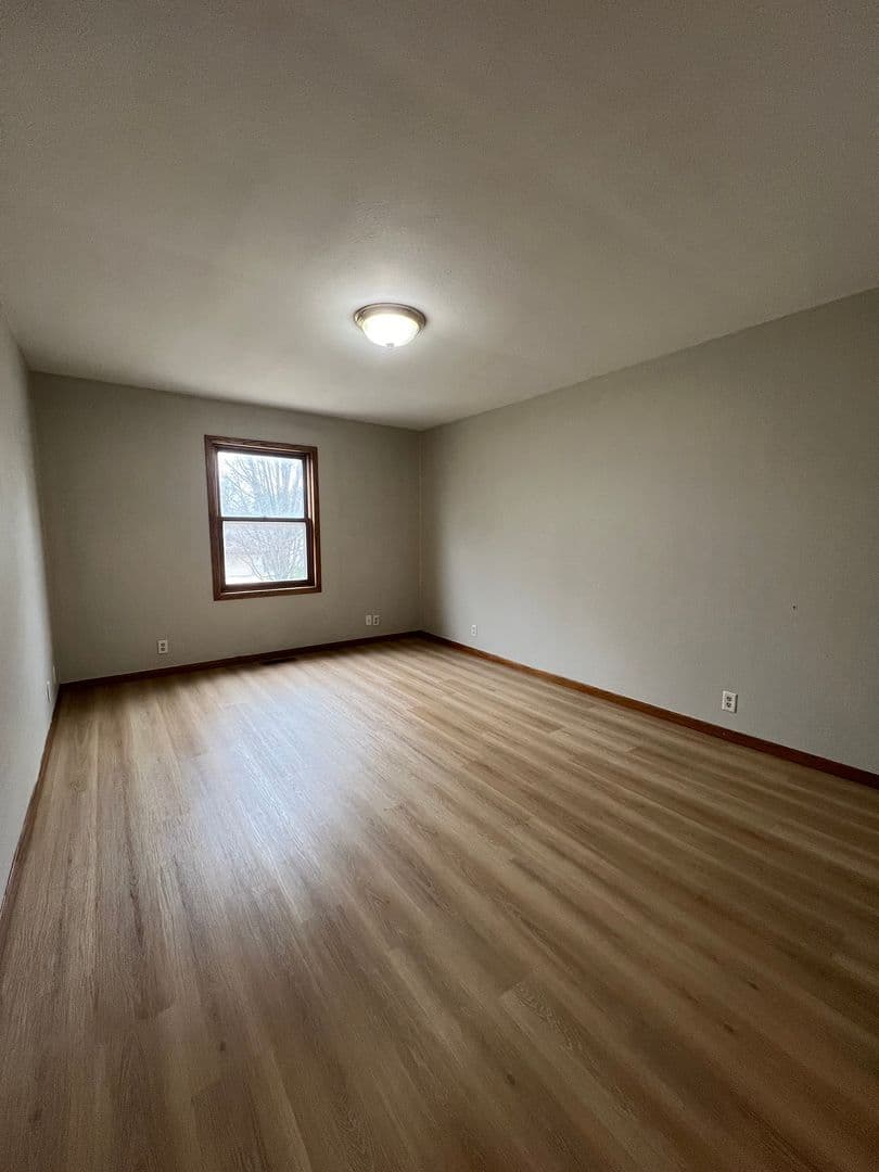 Webster City Apartment: 2540 Edgewood Drive