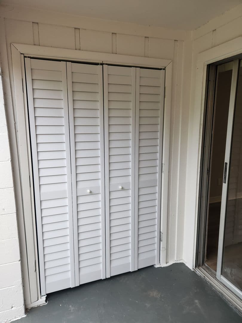 Tampa Apartment: 3701 W.  Wyoming Avenue