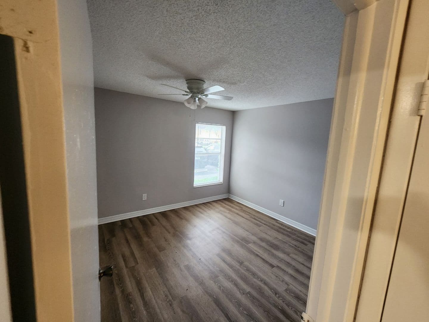 Tampa Apartment: 3701 W.  Wyoming Avenue