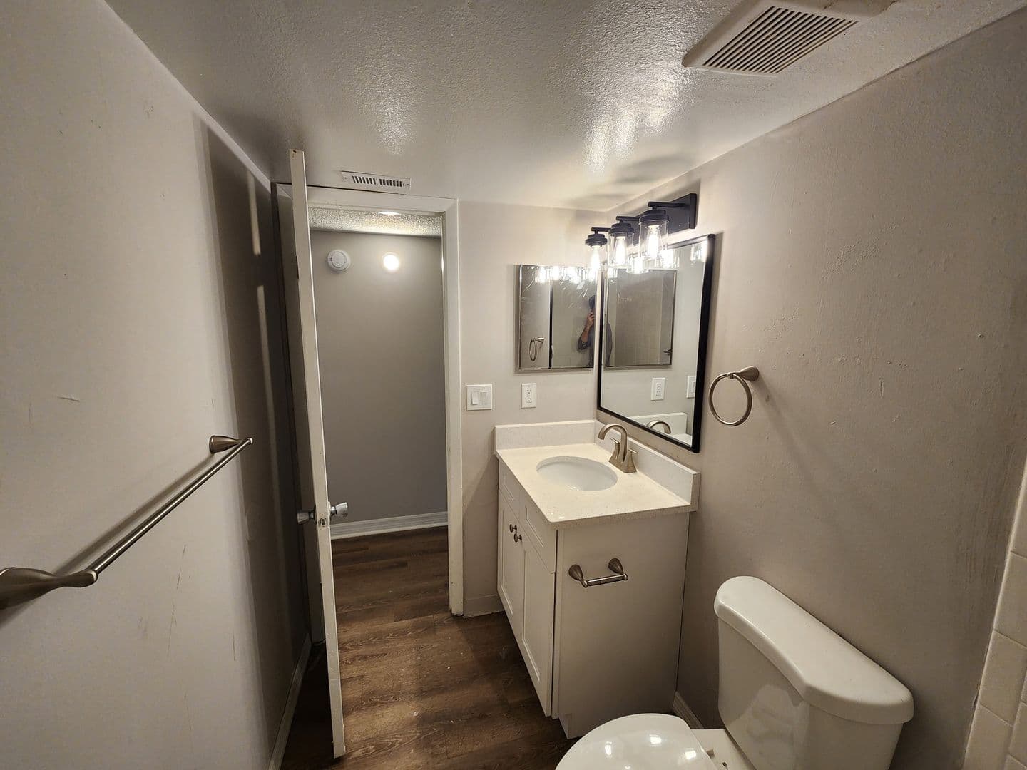 Tampa Apartment: 3701 W.  Wyoming Avenue