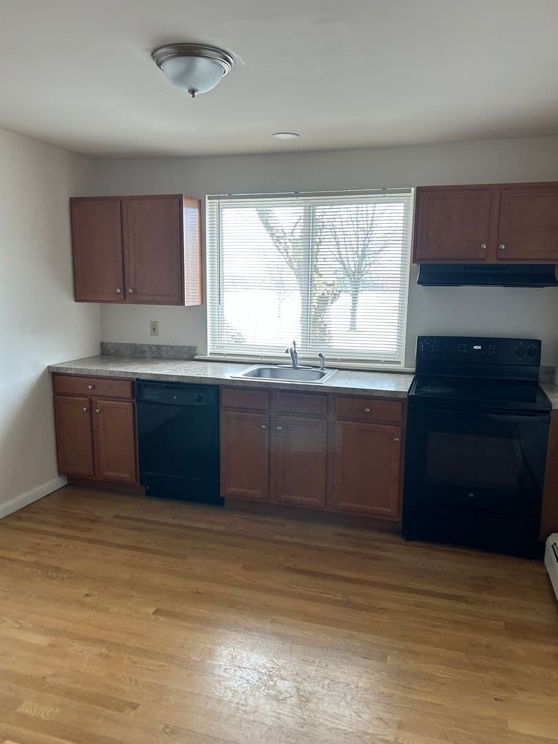Easton Apartment: 6065 William Penn Highway