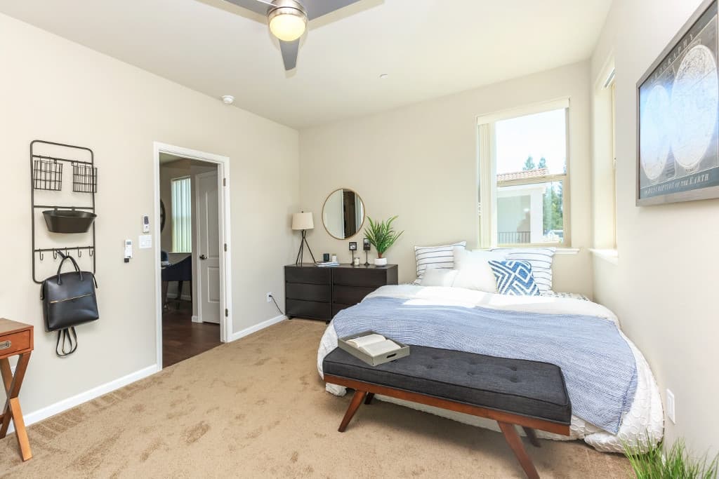 Fresno Apartment: 8072 N. Millbrook Avenue
