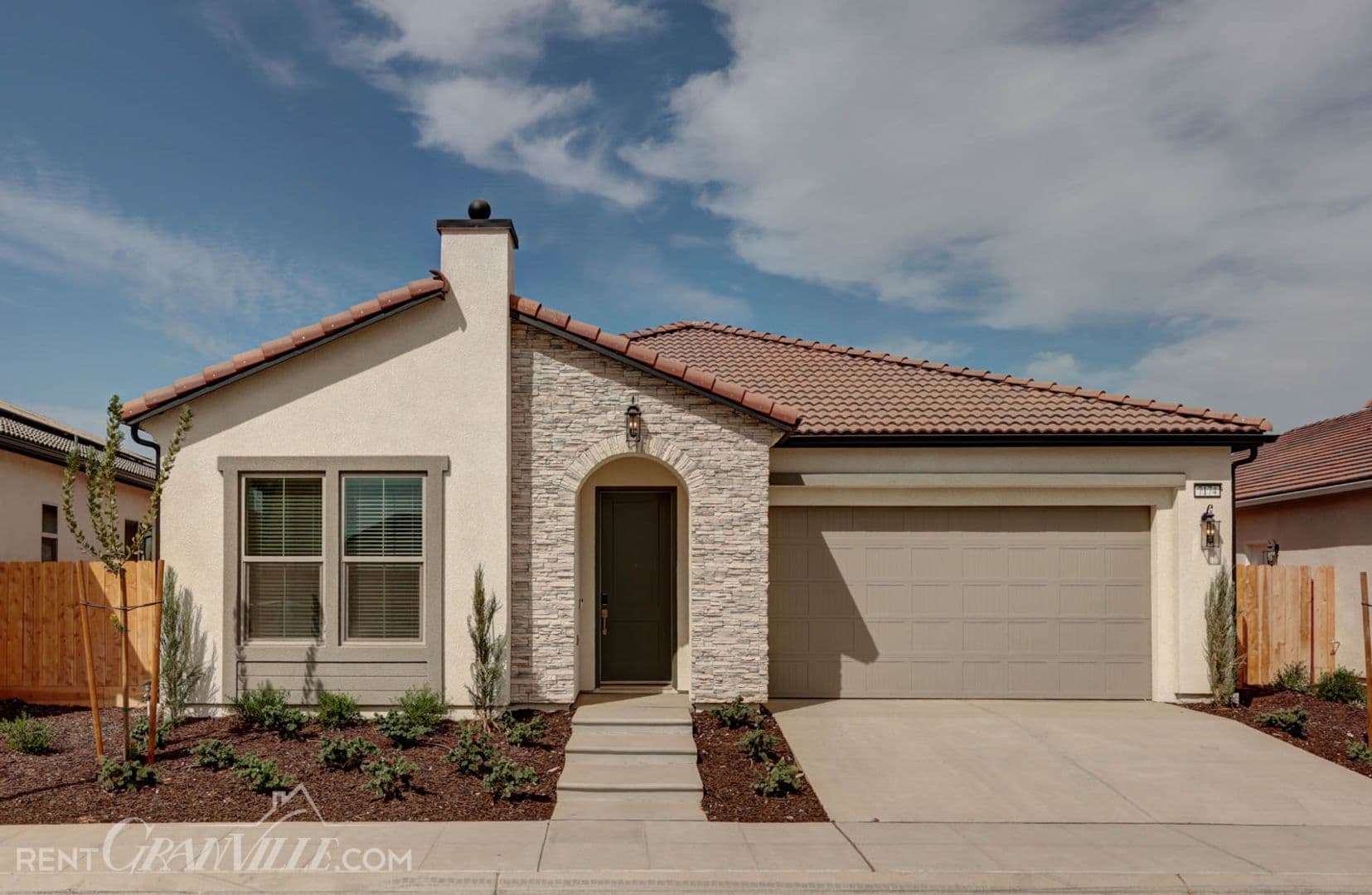 Fresno House: 7174 W Ashcroft
