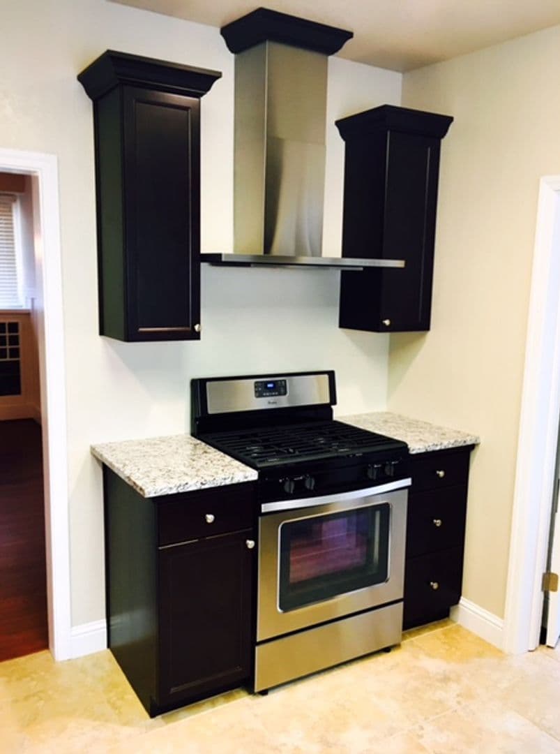 Fresno House: 224 N Van Ness