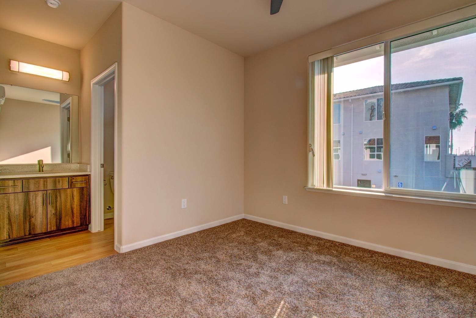 Fresno Apartment: 1525 Van Ness/1530 Fulton/1560 Fulton/2035 Stanislaus