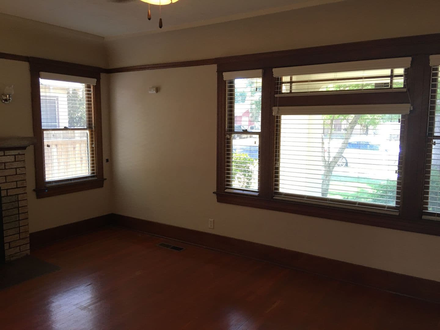 Fresno House: 1570 N. Poplar