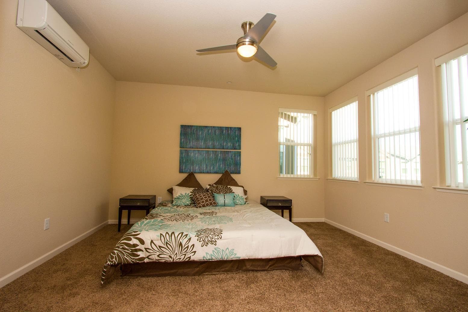 Fresno Apartment: Crichton Place on L Street