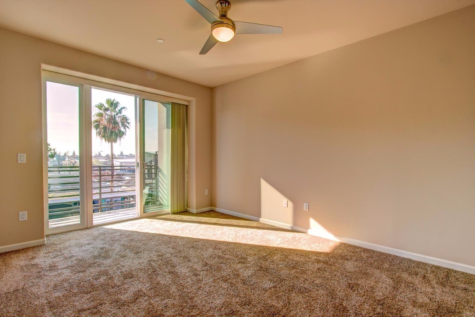 Fresno Apartment: 1525 Van Ness/1530 Fulton/1560 Fulton/2035 Stanislaus