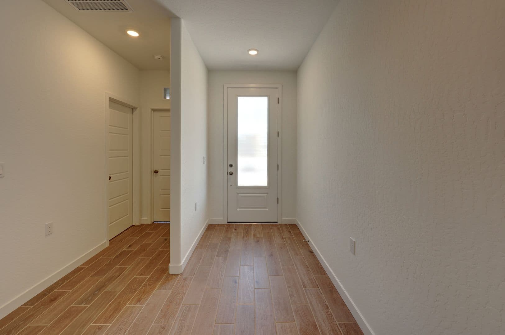 Fresno House: 3433 N Gorma