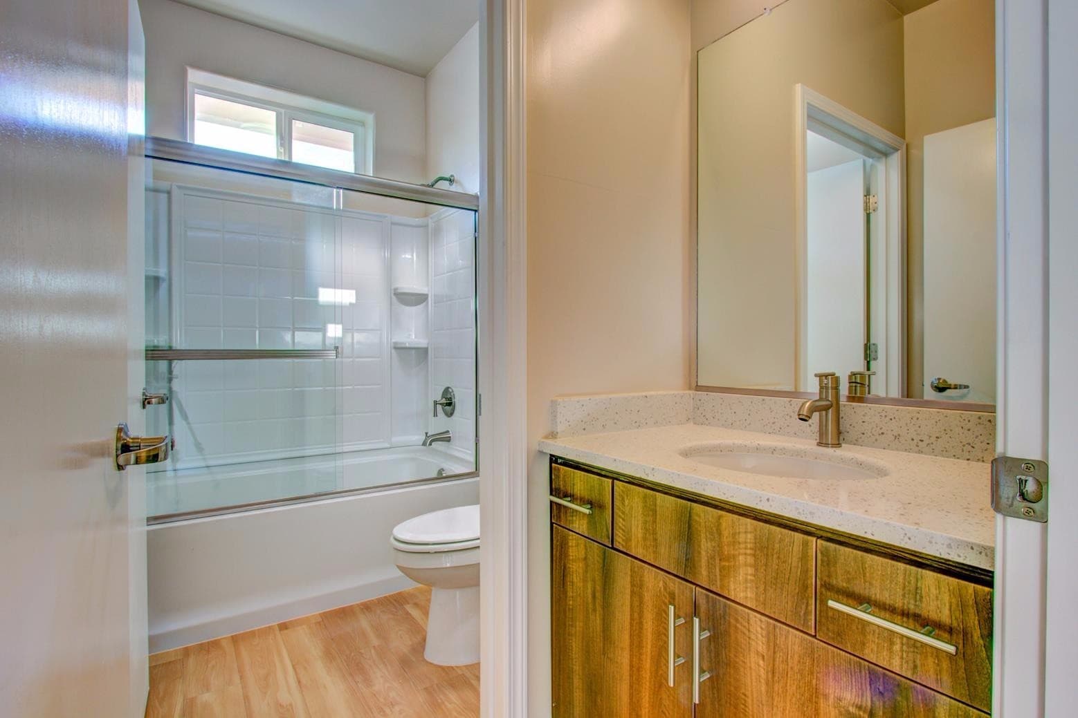 Fresno Apartment: 1525 Van Ness/1530 Fulton/1560 Fulton/2035 Stanislaus