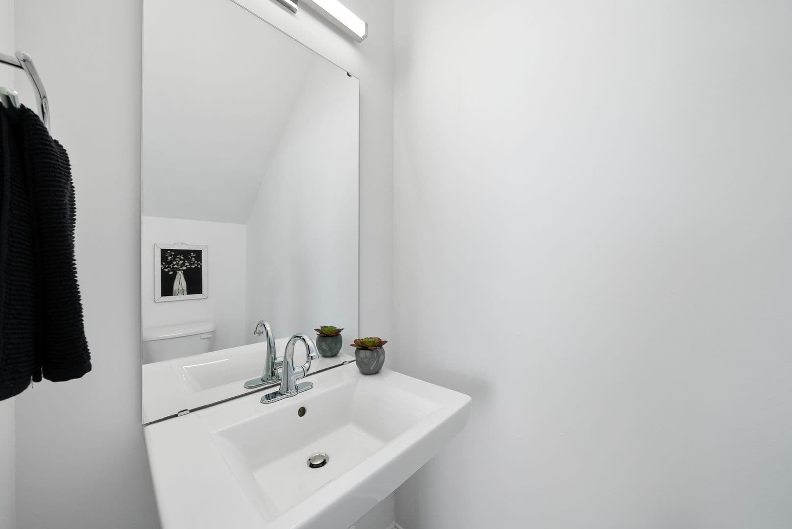 Raleigh House: 5611 Johnson Woods Court