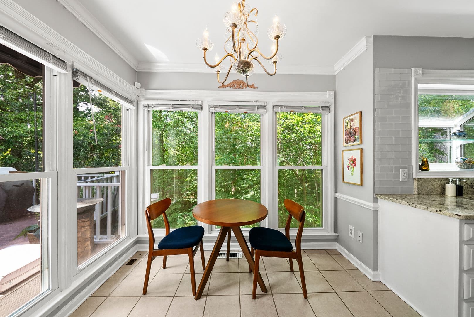 Durham House: 4006 Kettering DR