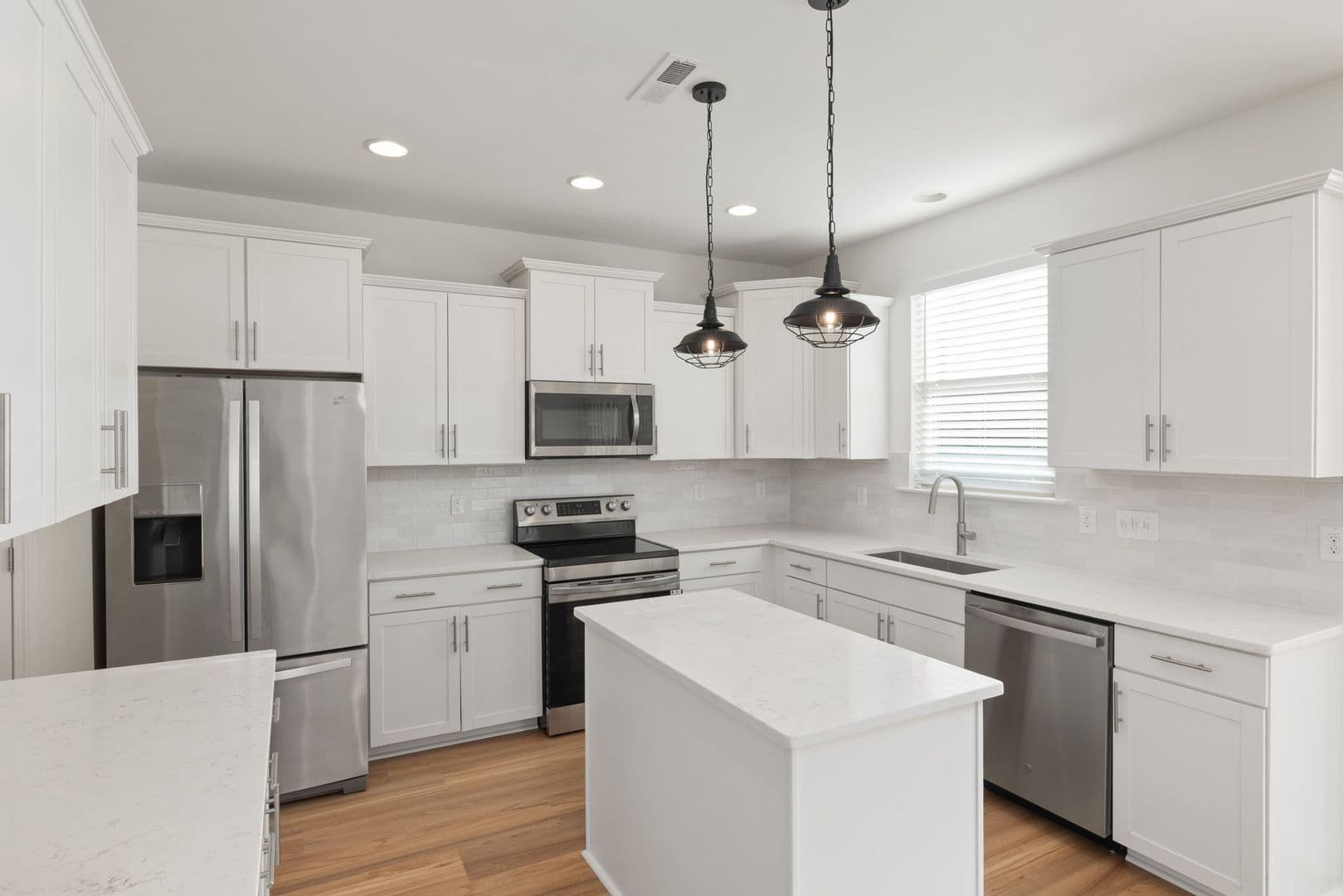 Wendell House: 521 Groveview Wynd Dr