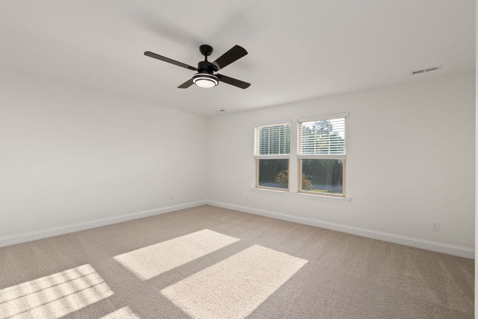 Wendell House: 521 Groveview Wynd Dr