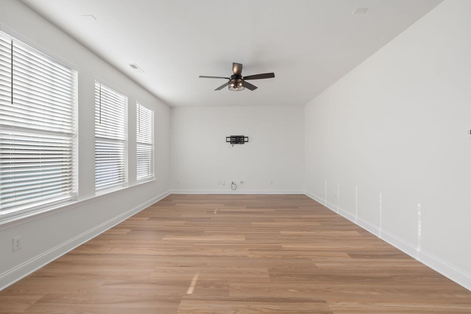 Wendell House: 521 Groveview Wynd Dr