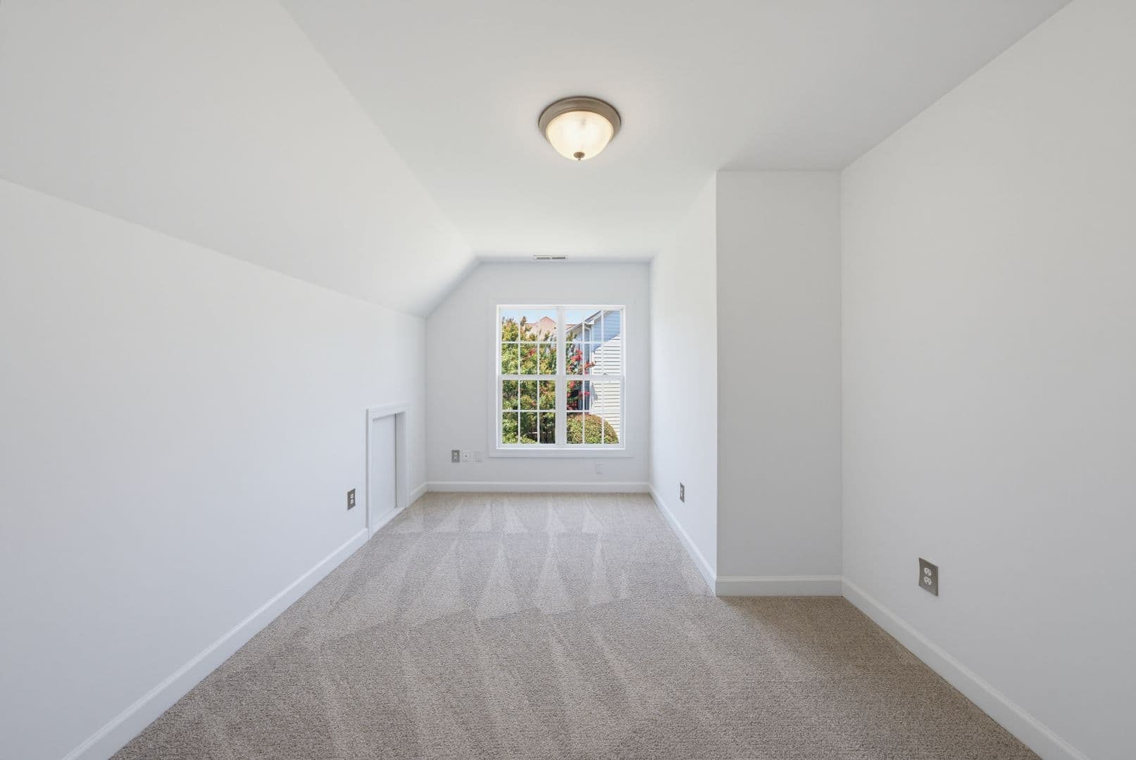 Raleigh House: 2912 Oak Bridge Drive