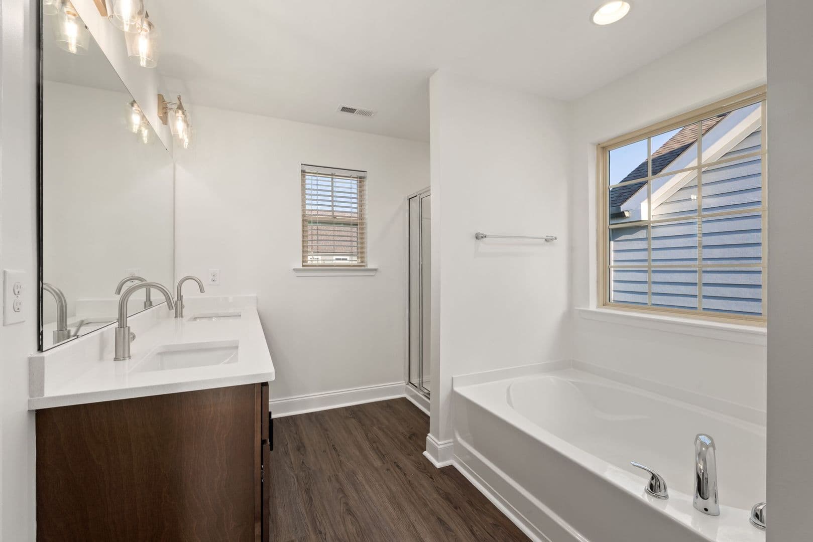 Wendell House: 521 Groveview Wynd Dr