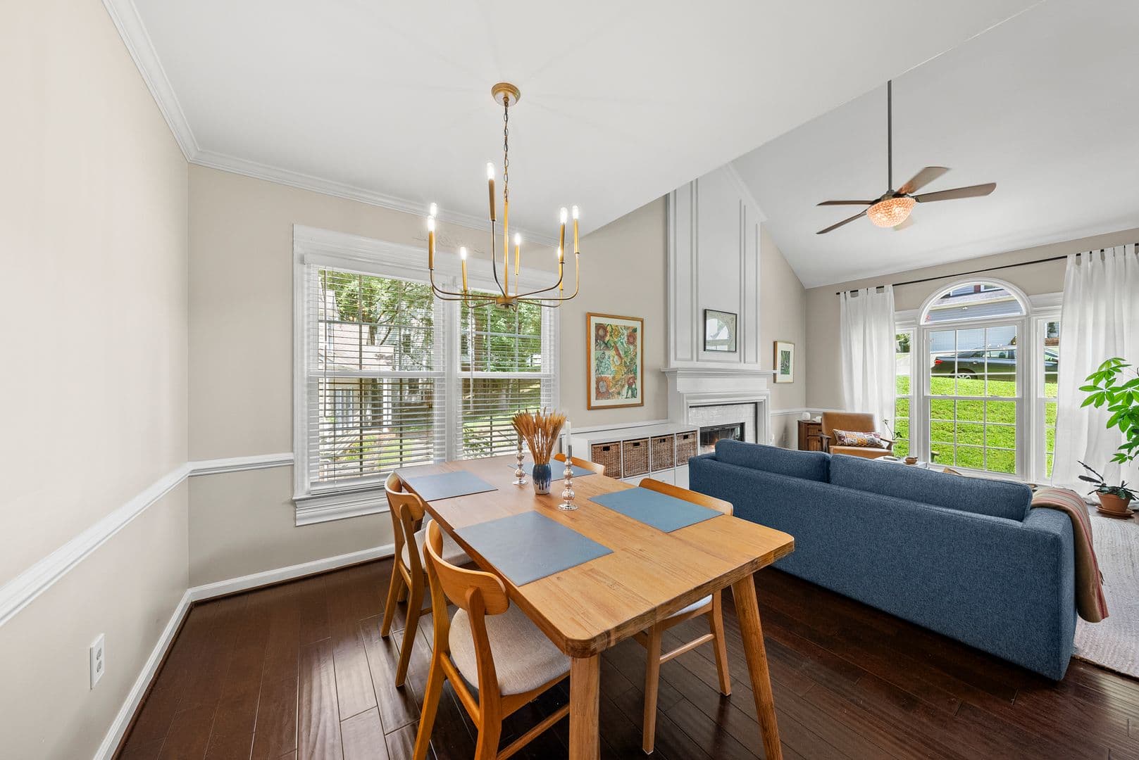 Durham House: 4006 Kettering DR