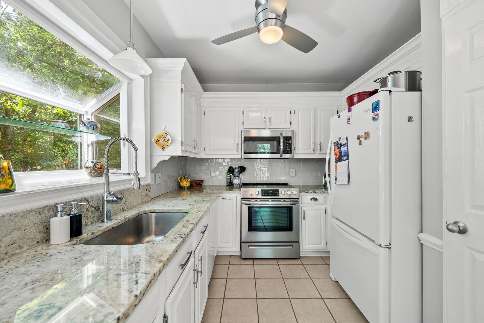 Durham House: 4006 Kettering DR