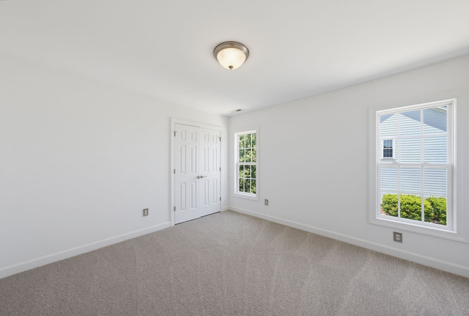 Raleigh House: 2912 Oak Bridge Drive