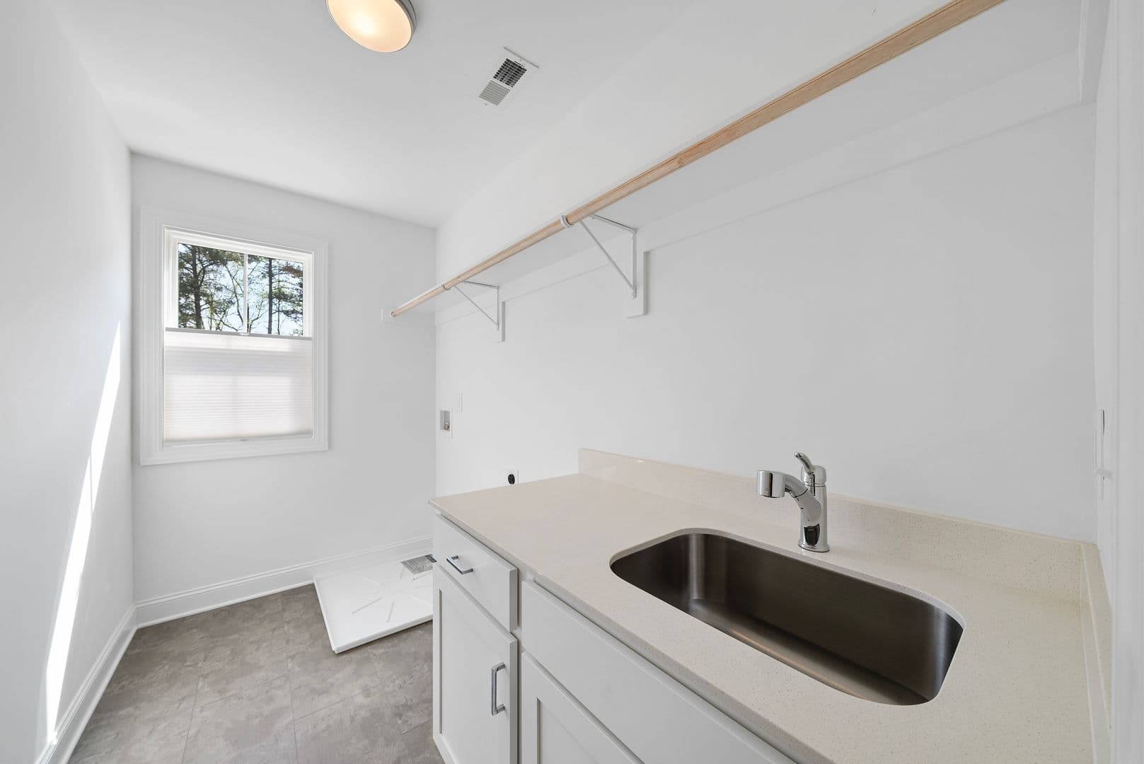 Raleigh House: 5611 Johnson Woods Court