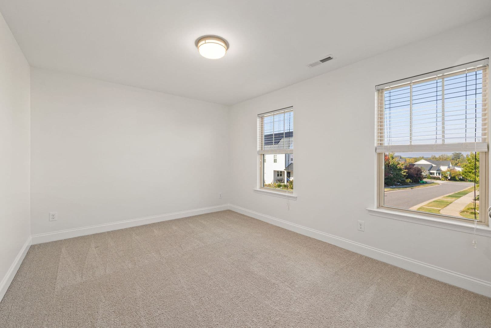 Wendell House: 521 Groveview Wynd Dr