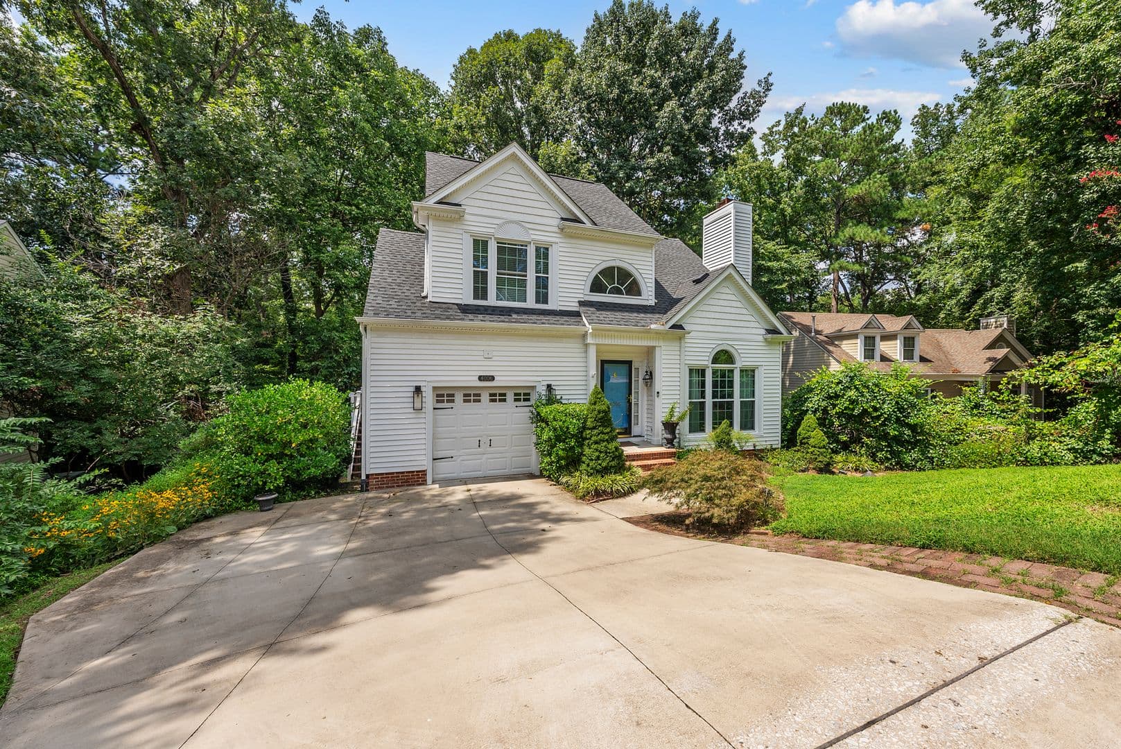 Durham House: 4006 Kettering DR