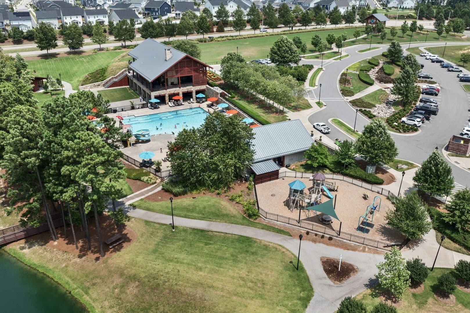 Wendell House: 521 Groveview Wynd Dr