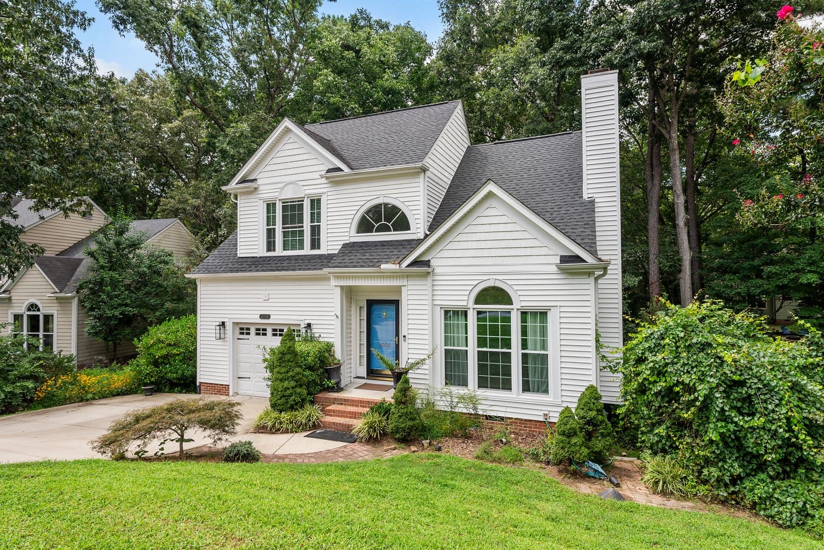 Durham House: 4006 Kettering DR