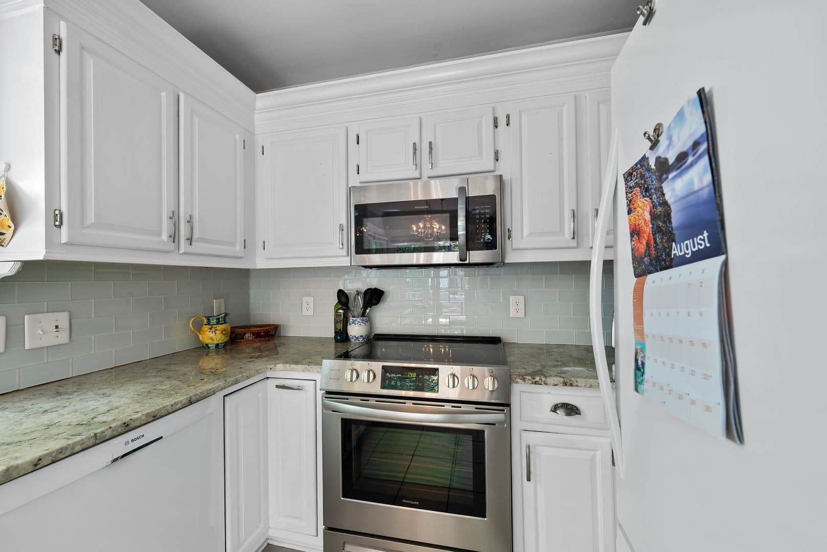 Durham House: 4006 Kettering DR