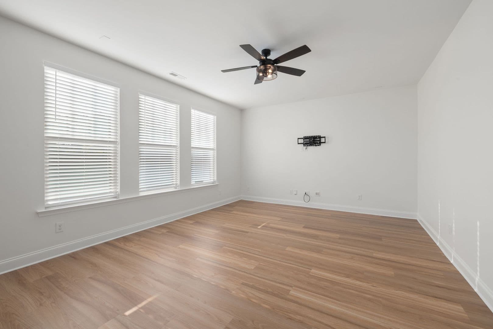 Wendell House: 521 Groveview Wynd Dr