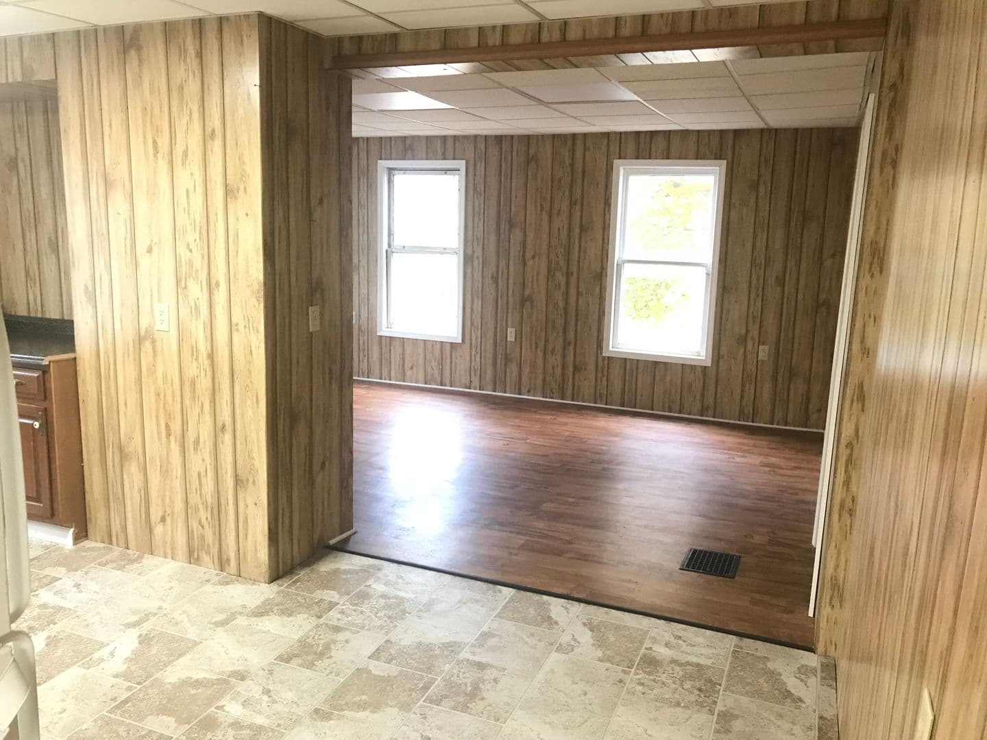 Adrian Apartment: 349 E Church St