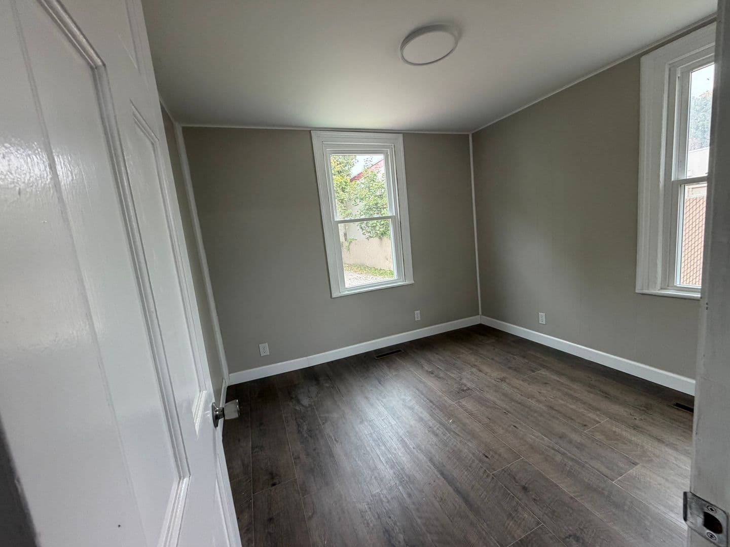 Adrian Apartment: 615 E. Maumee Street